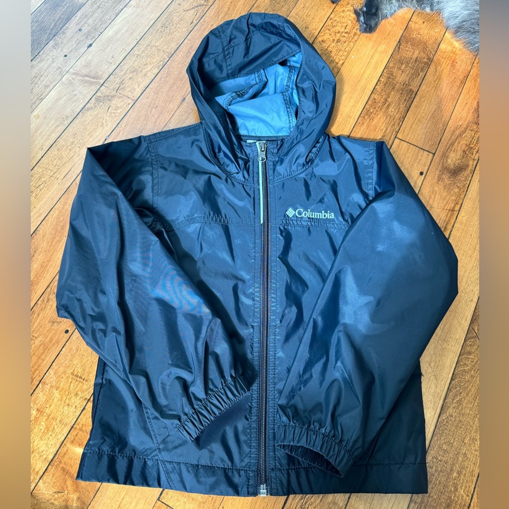 Columbia rain jacket. Toddler size XXS (4/5) black. EUC